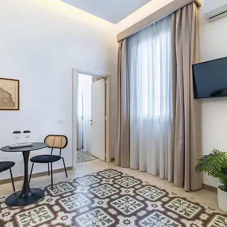 Palazzo San Lazzaro - Selection Jacuzzi & Penzion