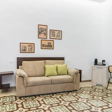 Palazzo San Lazzaro - Selection Jacuzzi & Penzion Lecce